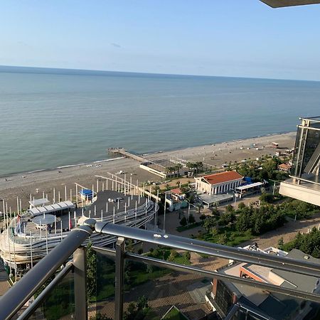 Orbi Sea Towers Apart Hotel Batumi Bagian luar foto