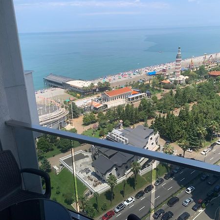 Orbi Sea Towers Apart Hotel Batumi Bagian luar foto