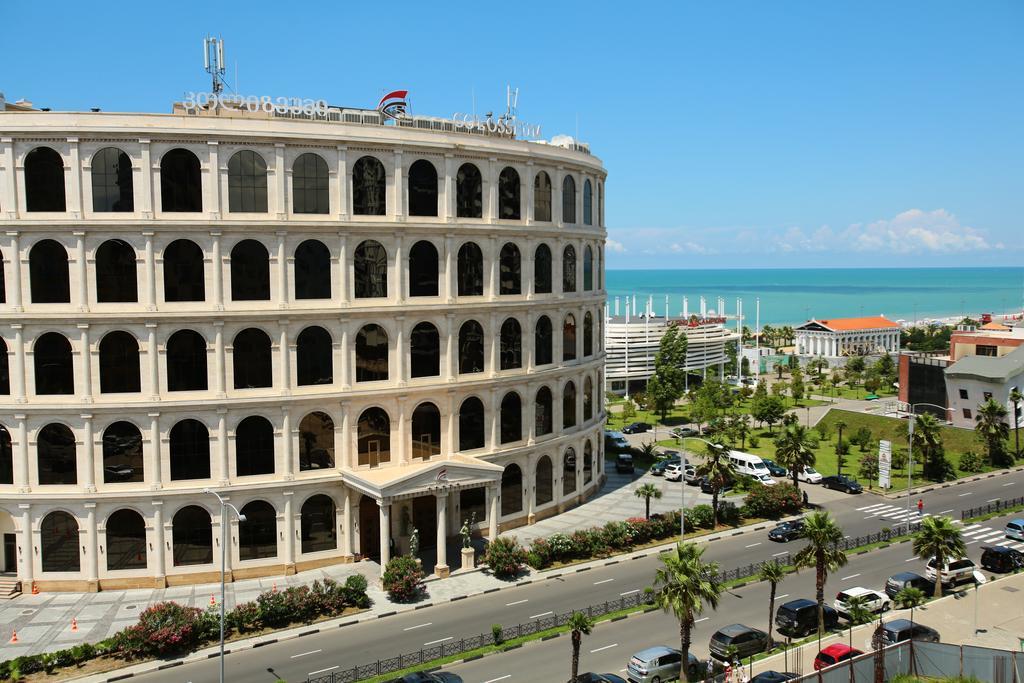 Orbi Sea Towers Apart Hotel Batumi Bagian luar foto