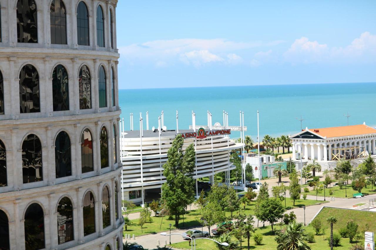 Orbi Sea Towers Apart Hotel Batumi Bagian luar foto